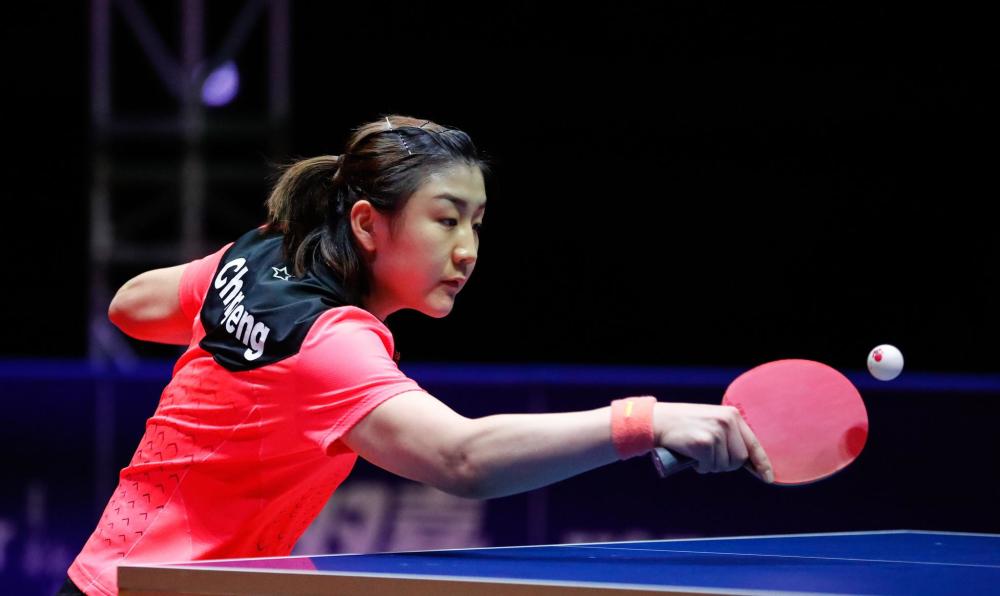 里夫斯的职 里夫斯的职