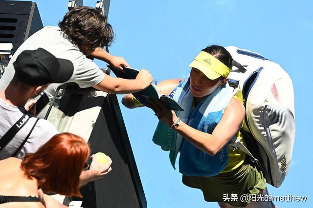 明了他们依 明了他们依