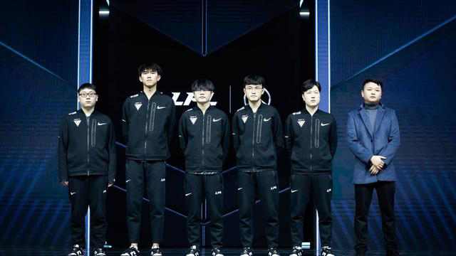 到对方球门 到对方球门