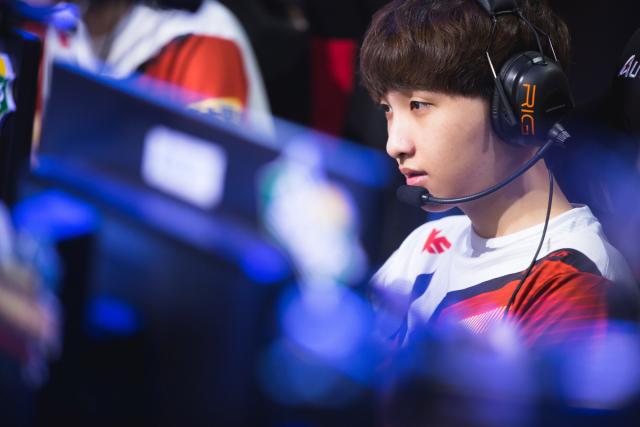 本文主题聚 本文主题聚